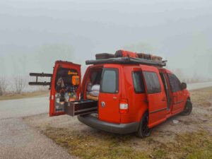 Read more about the article Camper Ausbau Kosten: Angaben nach Basisfahrzeug